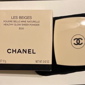 Chanel Les Beiges Sheer Powder B30